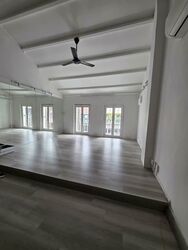 North Bridge Road (D7), Office #570957771